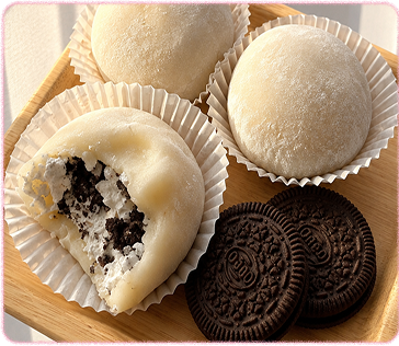 Mochi krim dengan taburan oreo